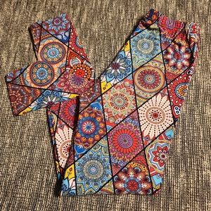 Kathy Leggings OS One Size Colorful Vibrant Geometic Mandala Pattern